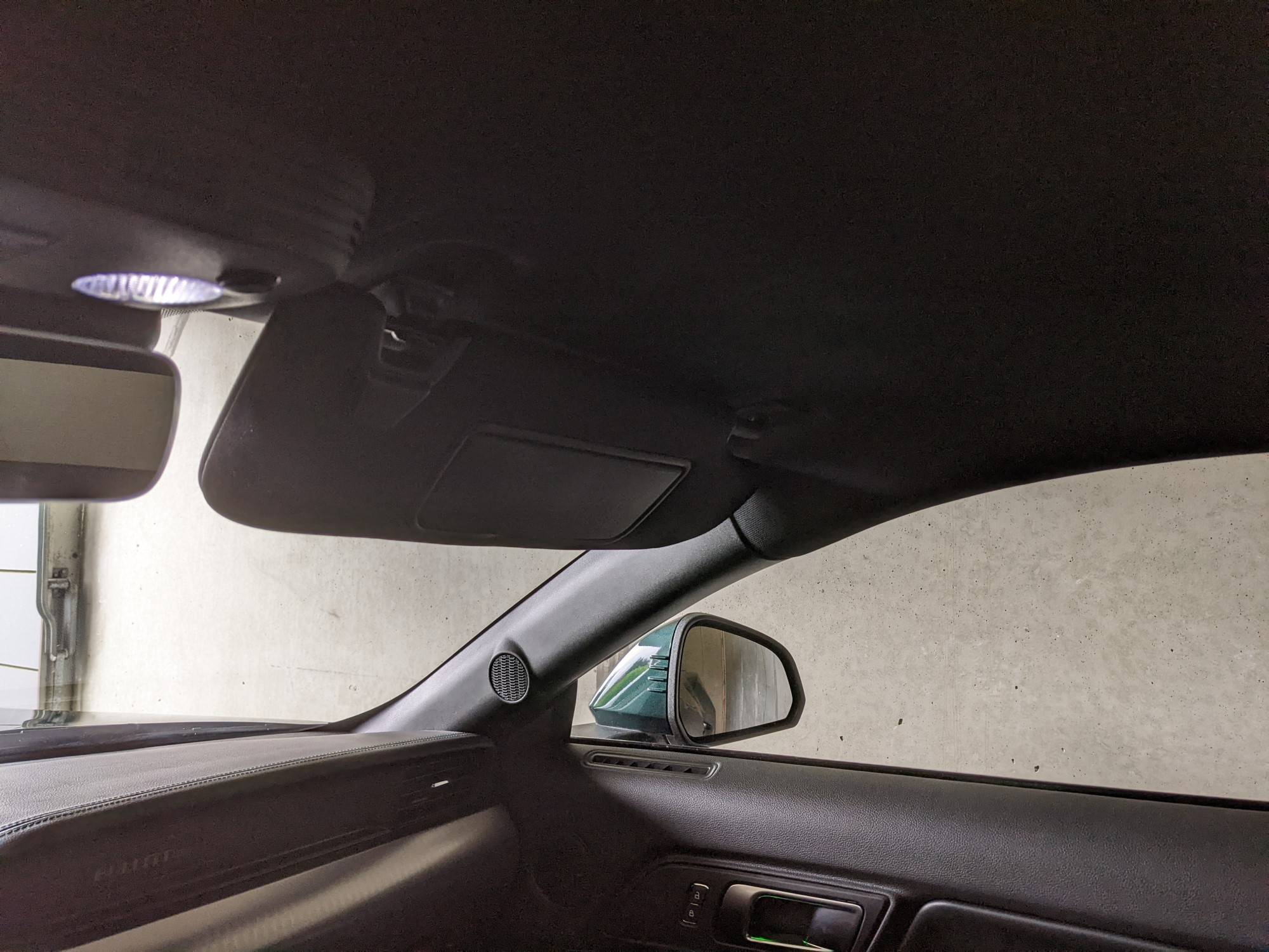 11_EU_RHD_right_sun_visor.jpg.jpg