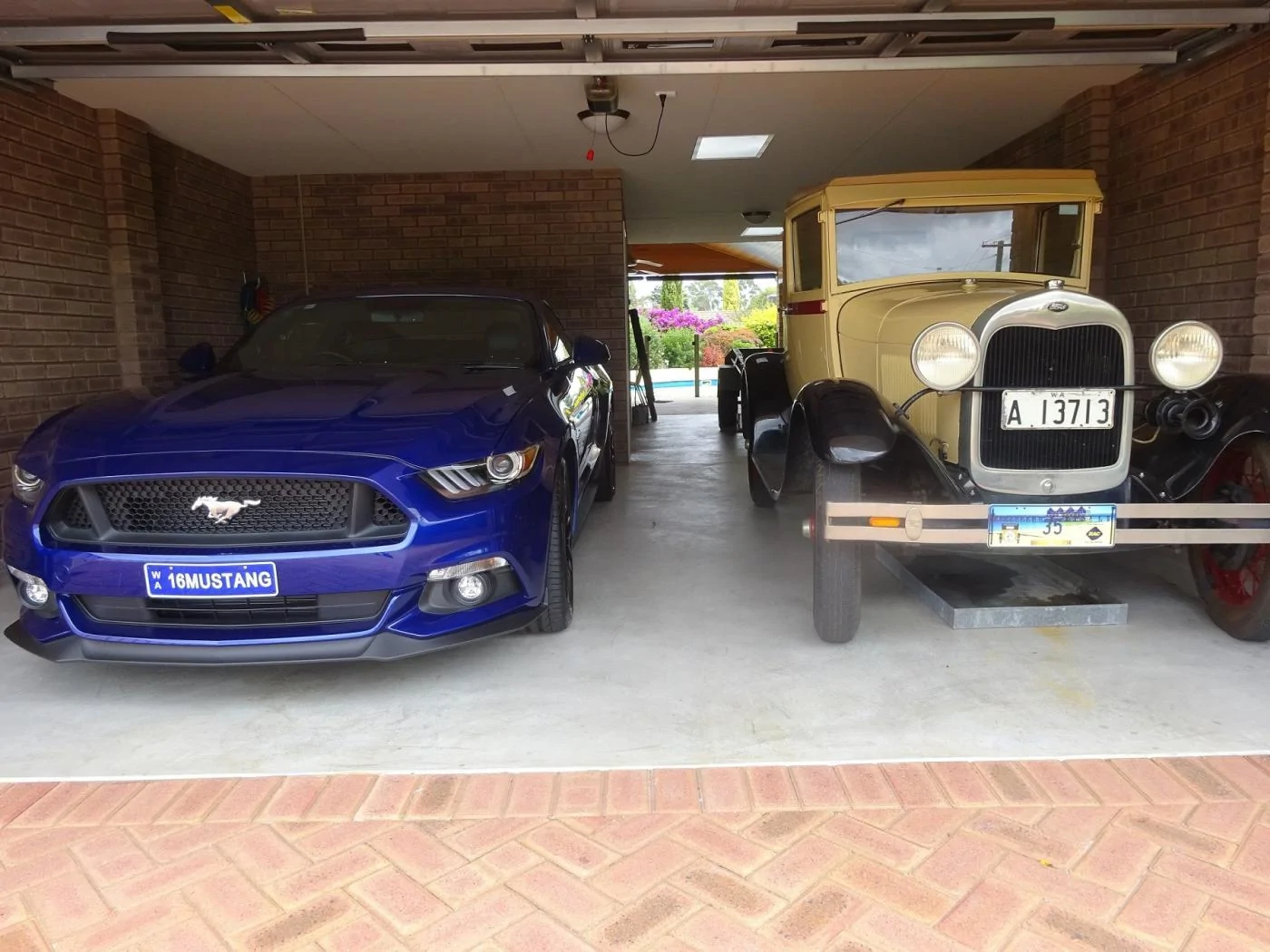 Mustang and A-Model narrower.webp