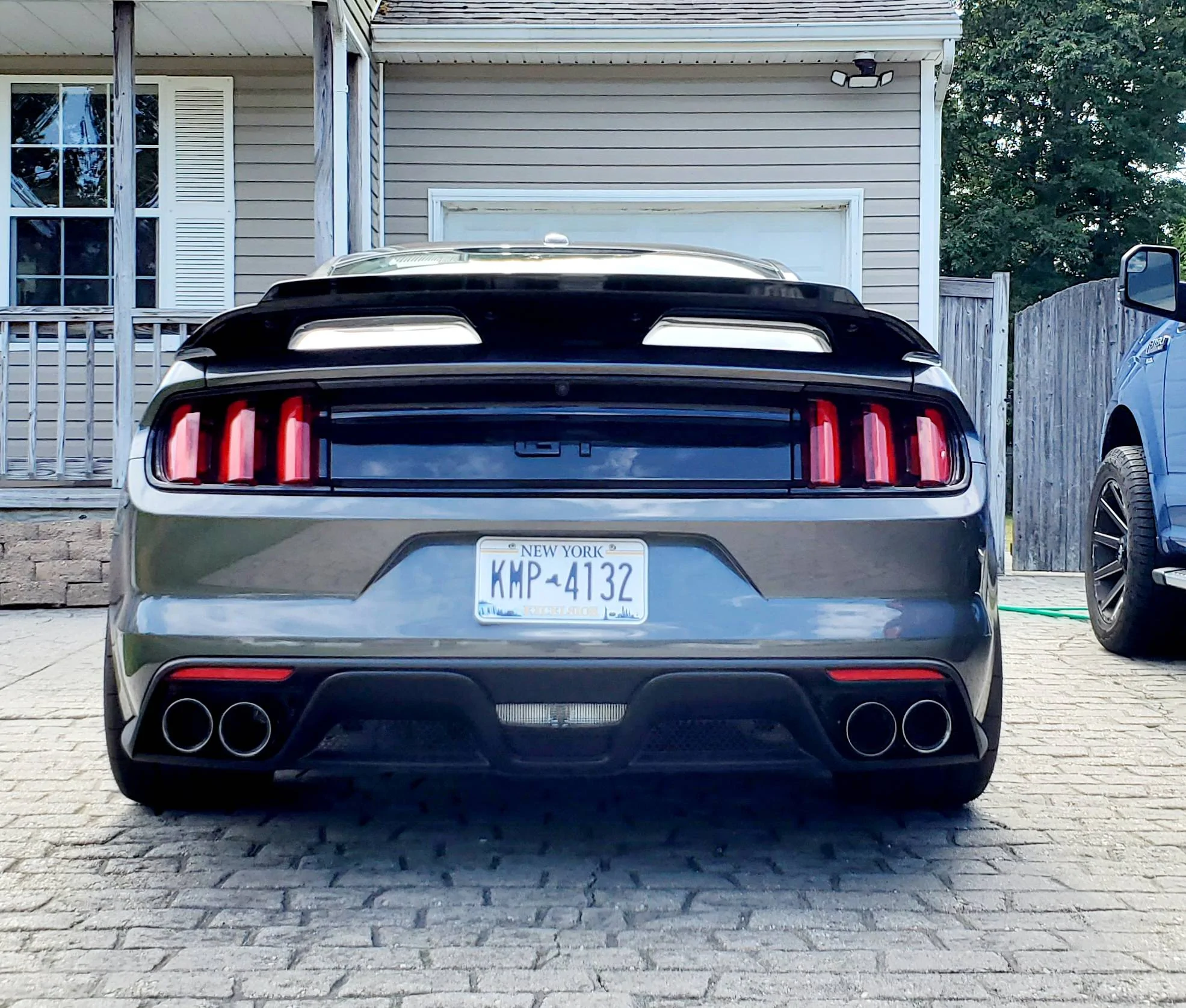 2022GT4.jpg