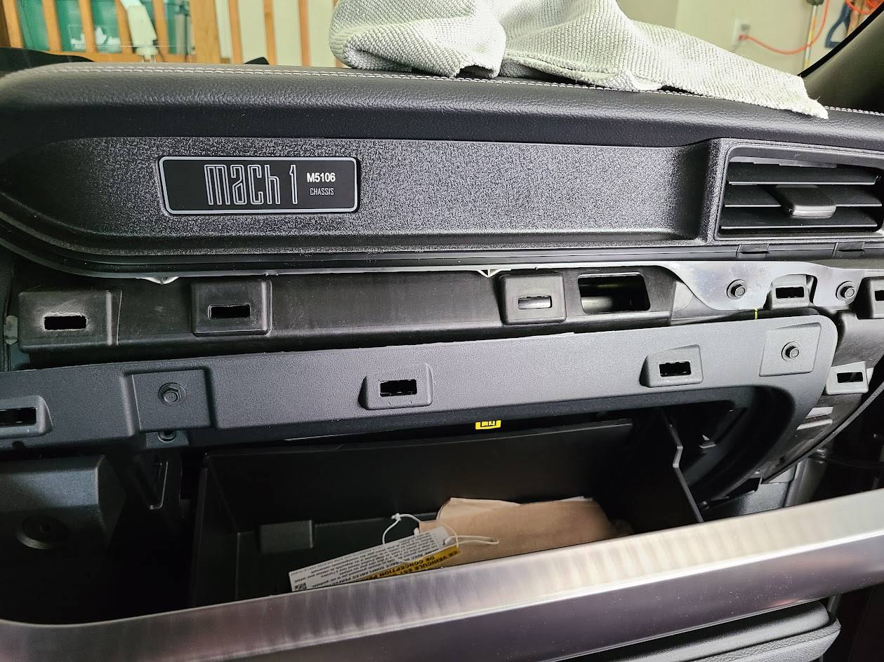 Mach 1 Bezel removal 2.jpg