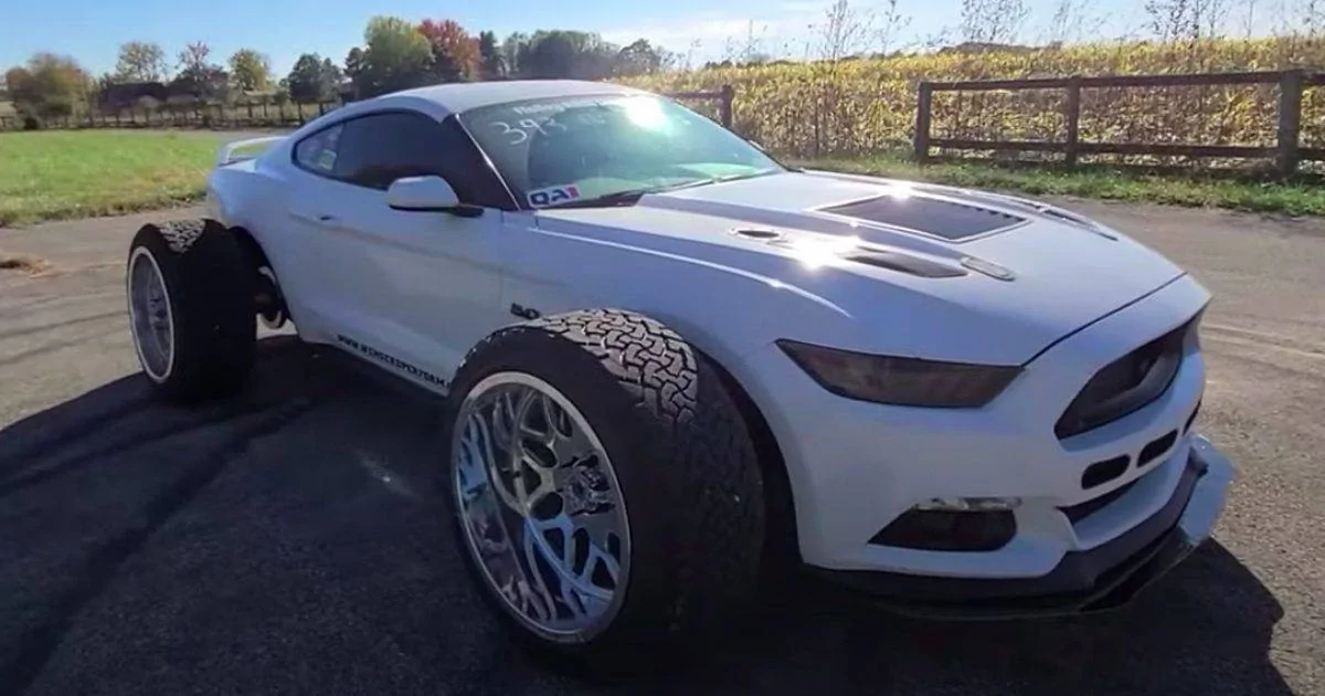 Ford-MUDstang-build-e1608745796186.jpg