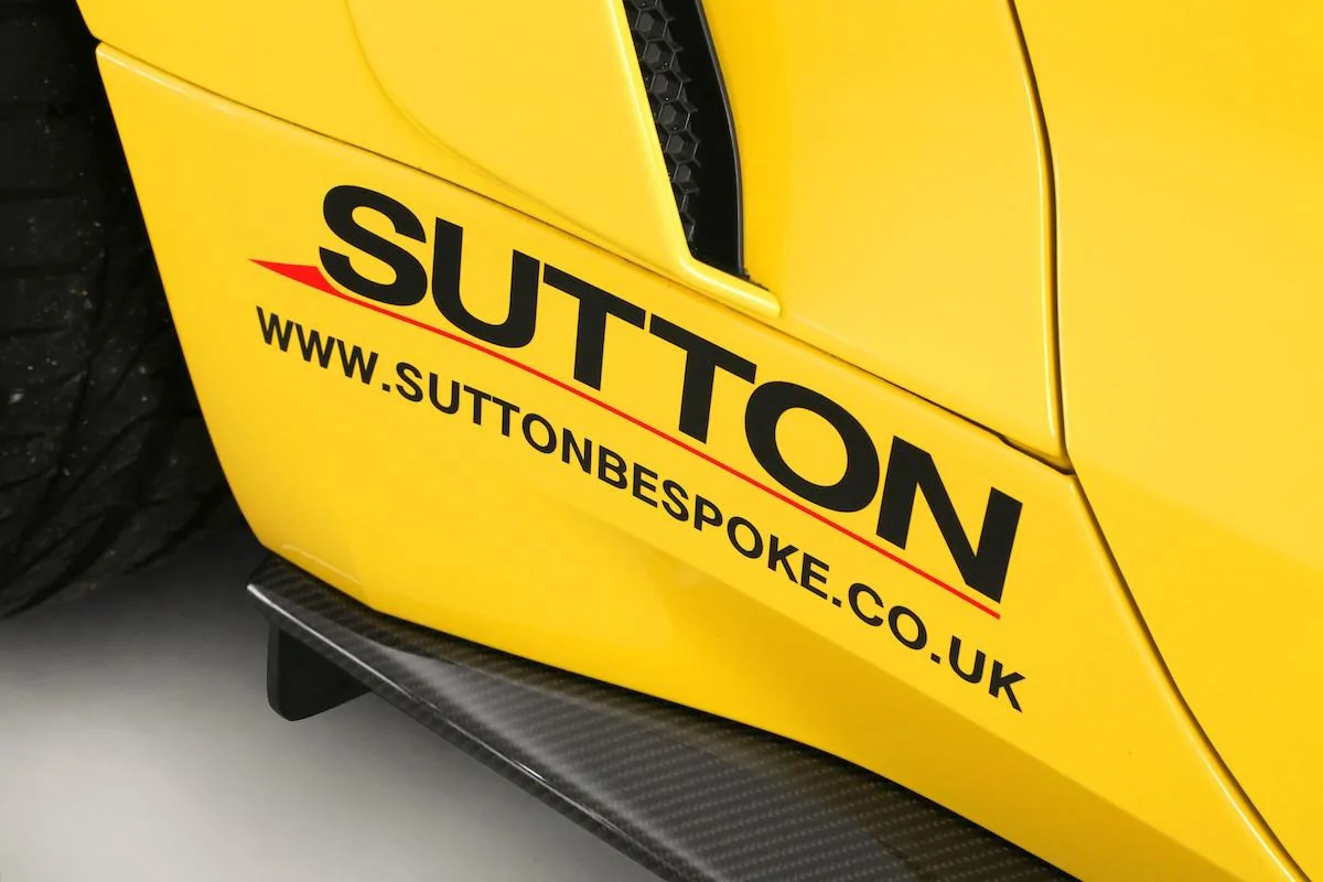 clive-sutton-mustang_10.webp