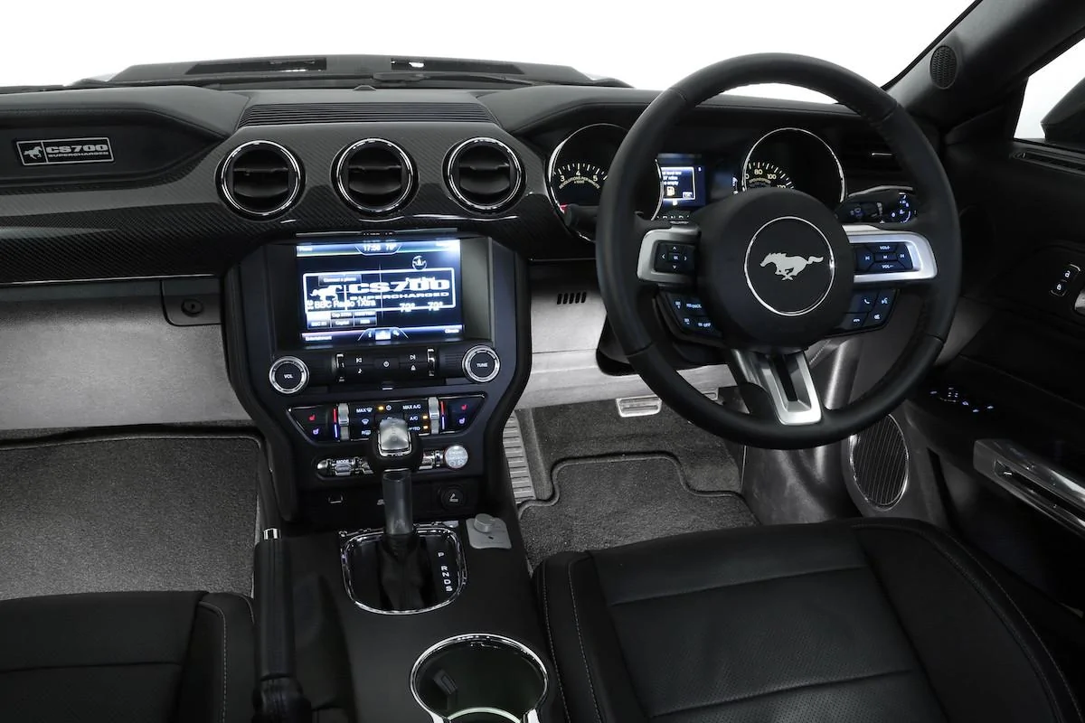 clive-sutton-mustang_20.webp