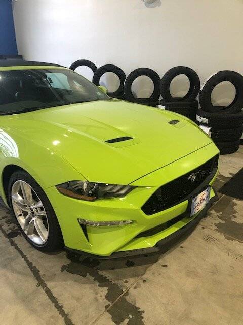 lime mustang.jpg