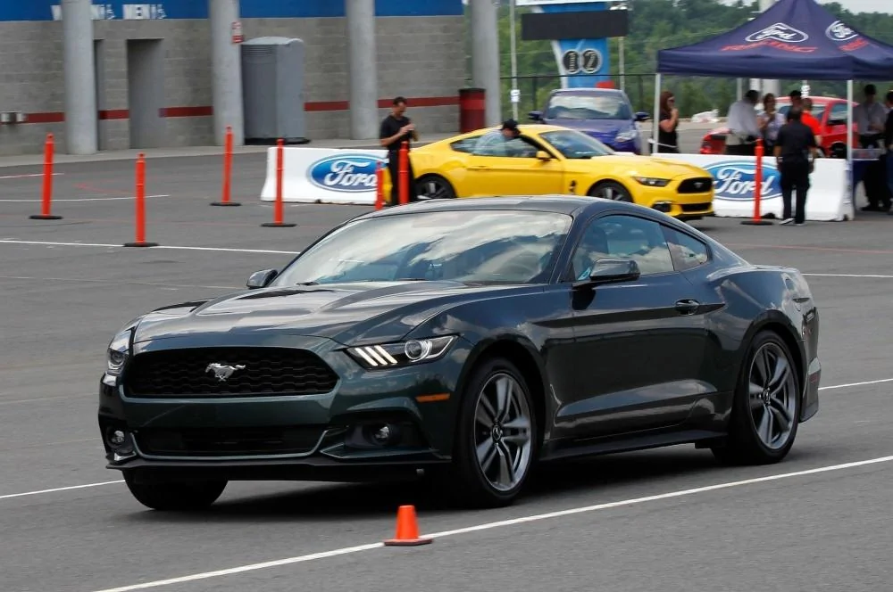 2015-ford-mustang-ecoboost-front-side-view.webp