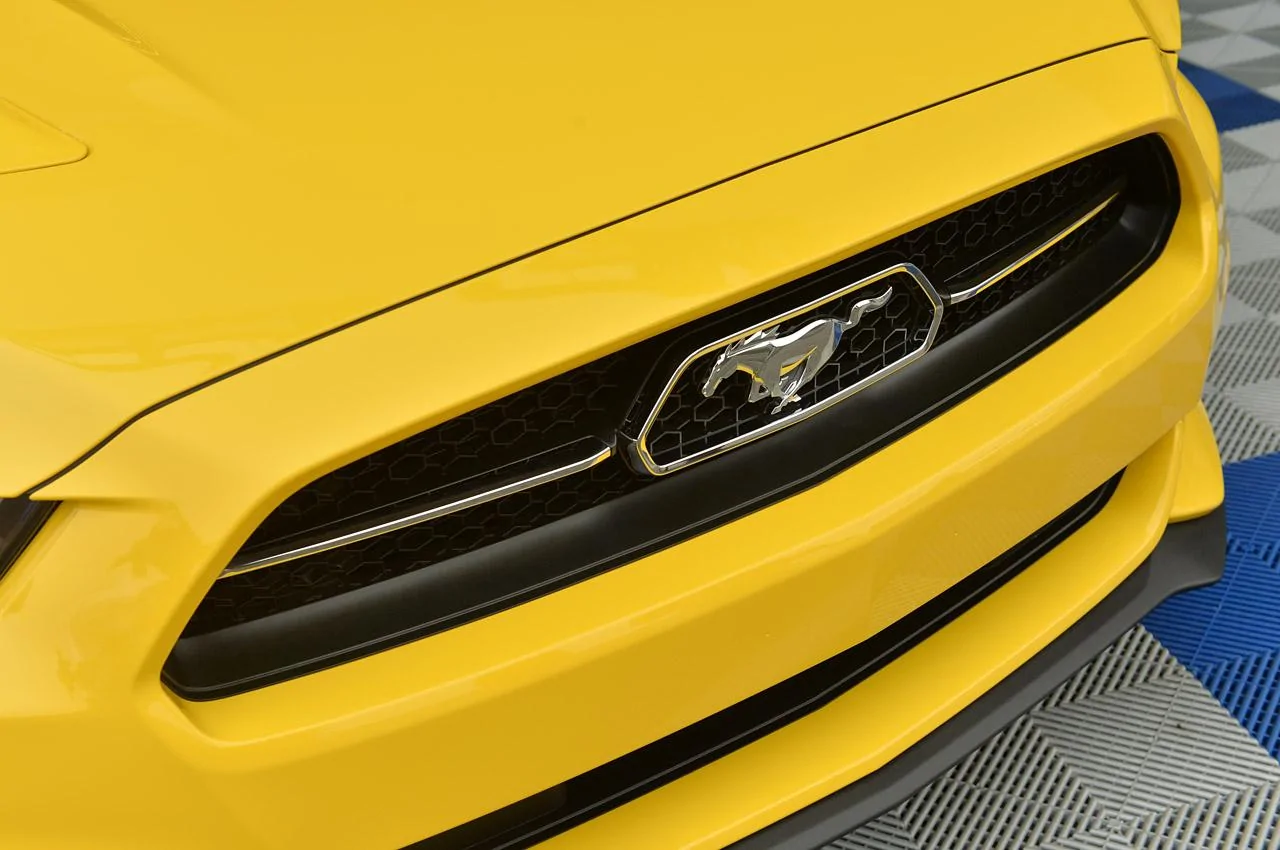 08-2015-mustang-50-years-anniversary-package.webp