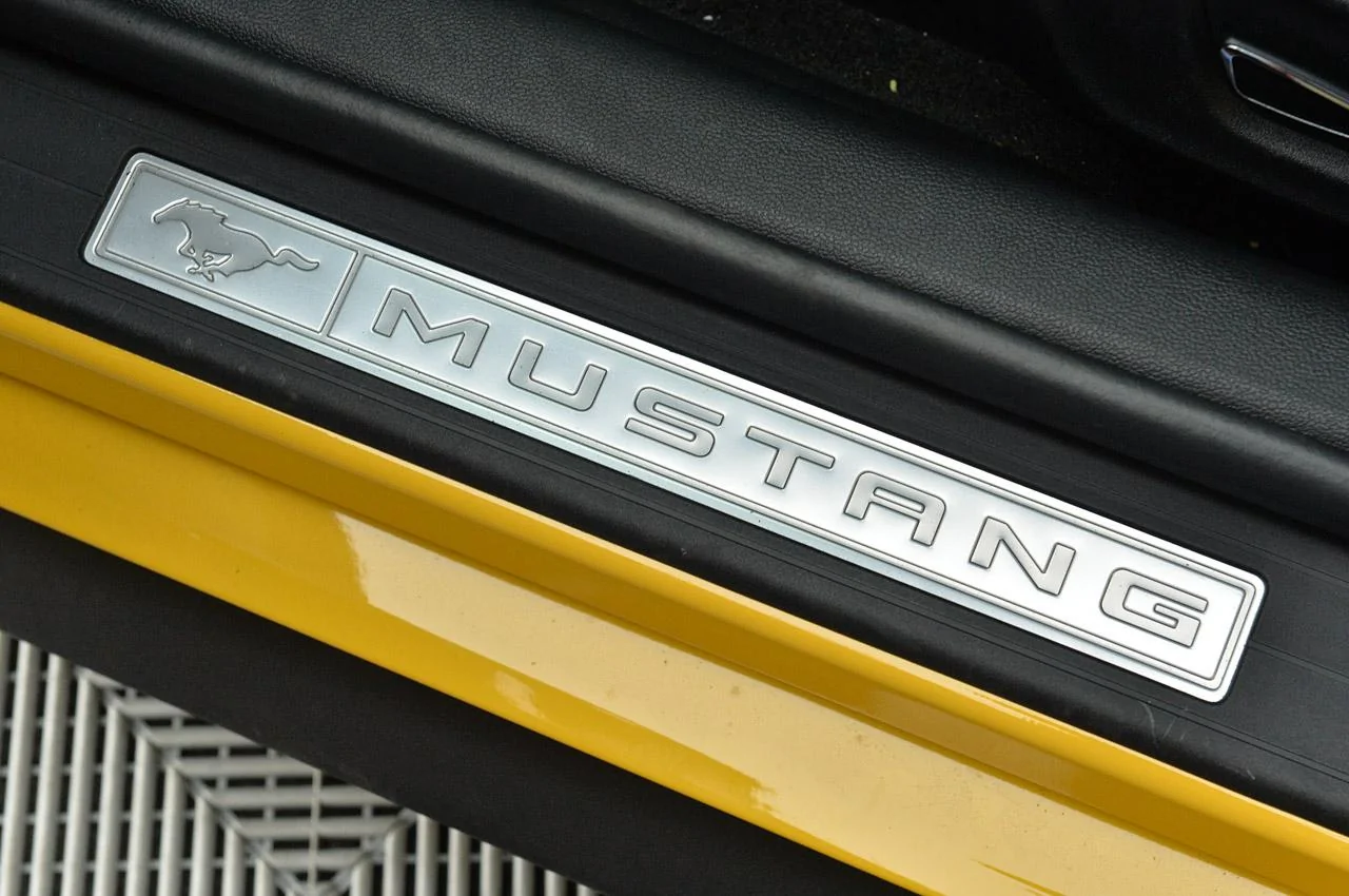 21-2015-mustang-50-years-anniversary-package.webp