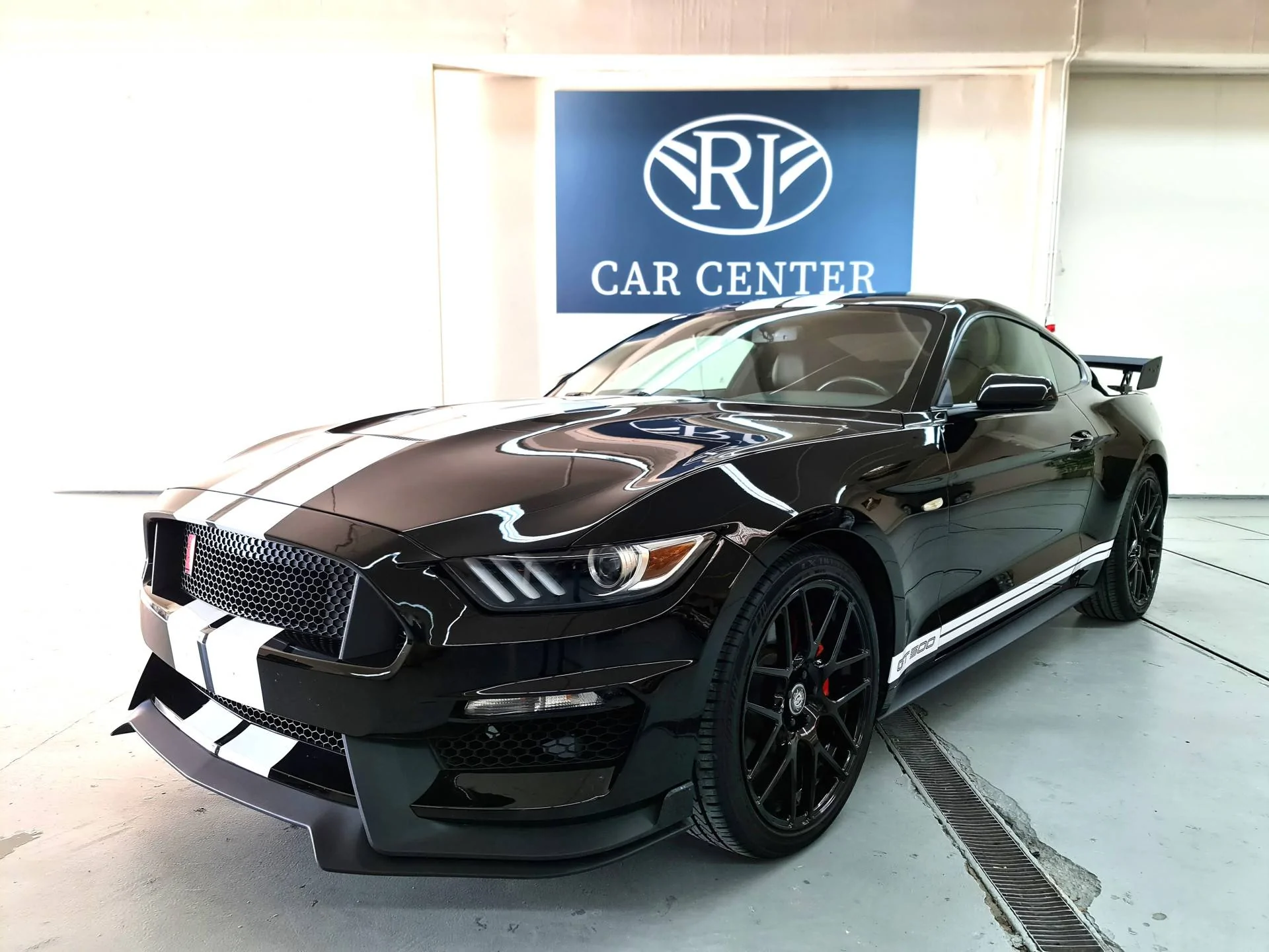 2017GT.webp