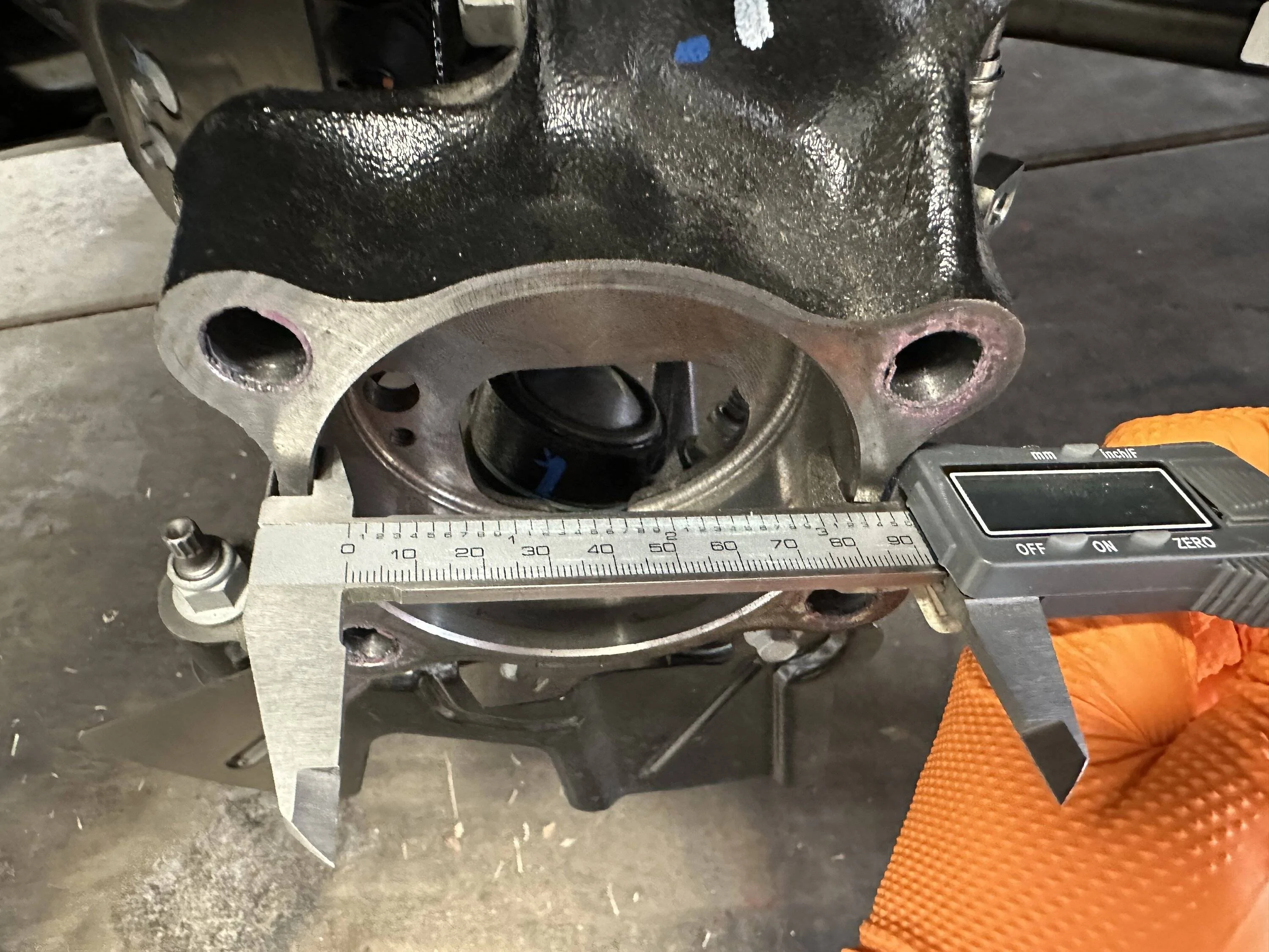 Smaller knuckle bore