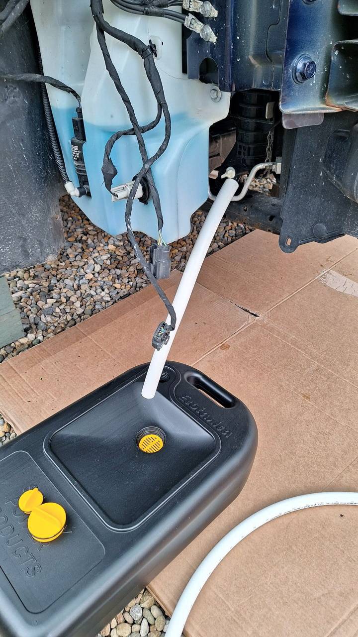 Coolant_Drainage.jpg
