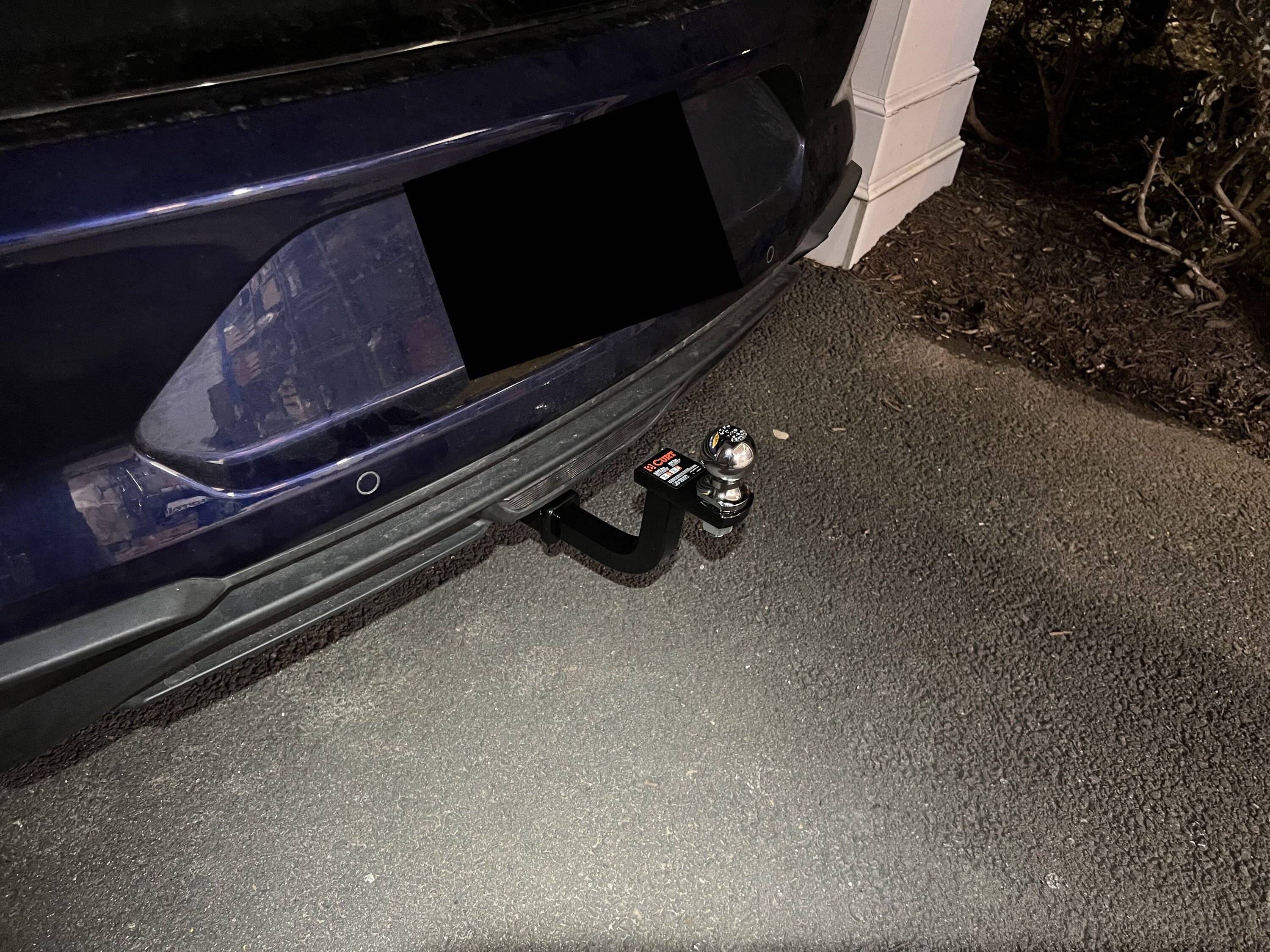Ford Mustang Curt Hitch With Ball.jpg