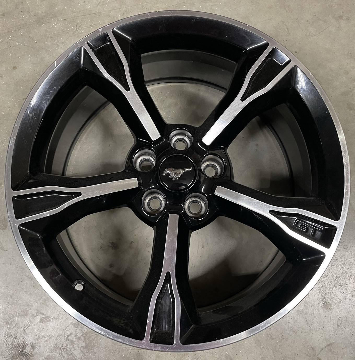 Wheel CS GT Front.JPEG
