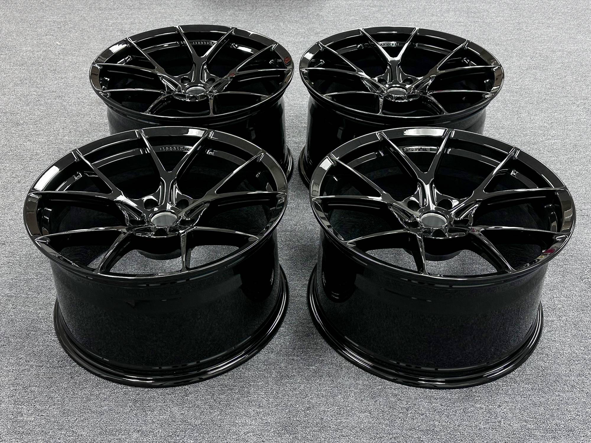 FORGEDLITE MC5 GLOSS BLACK - SHELBY GT350-GT350R-1.jpg