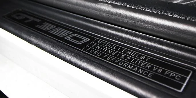 procharger_supercharger_boost_mustang_shelby_gt350_sill.webp