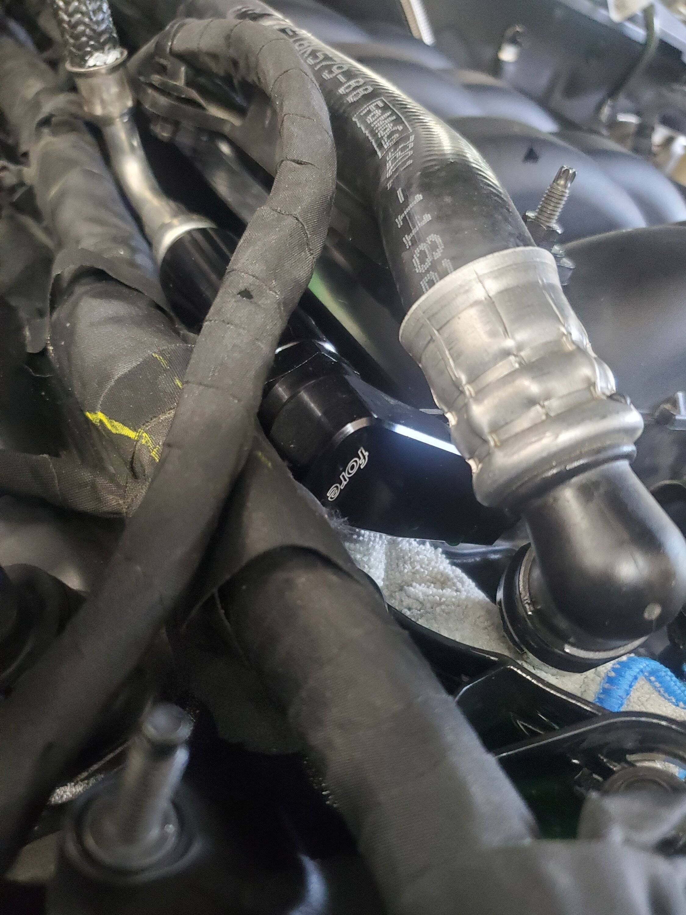 car_fuelrail3.jpg