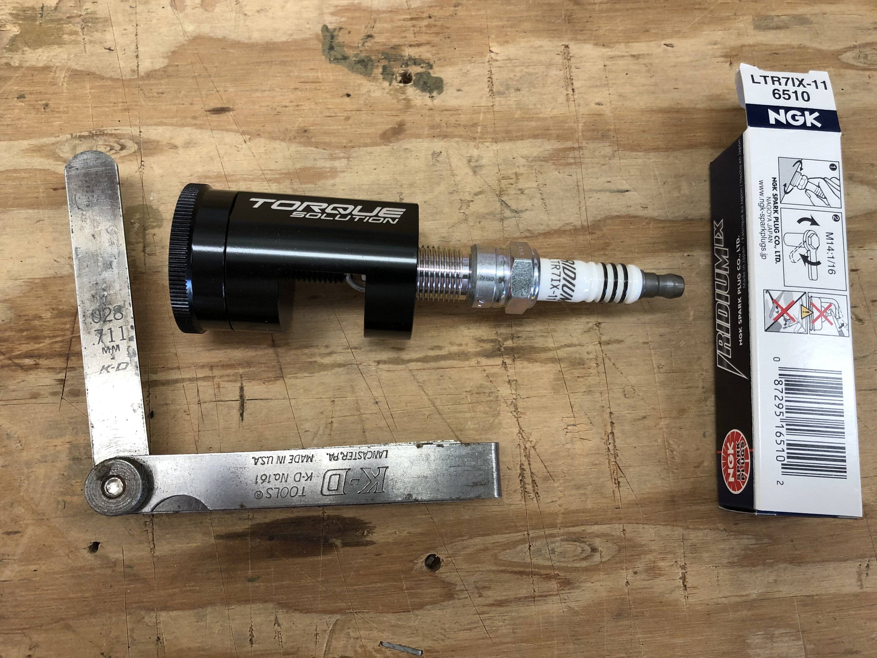 Spark plug gapping (2).JPG
