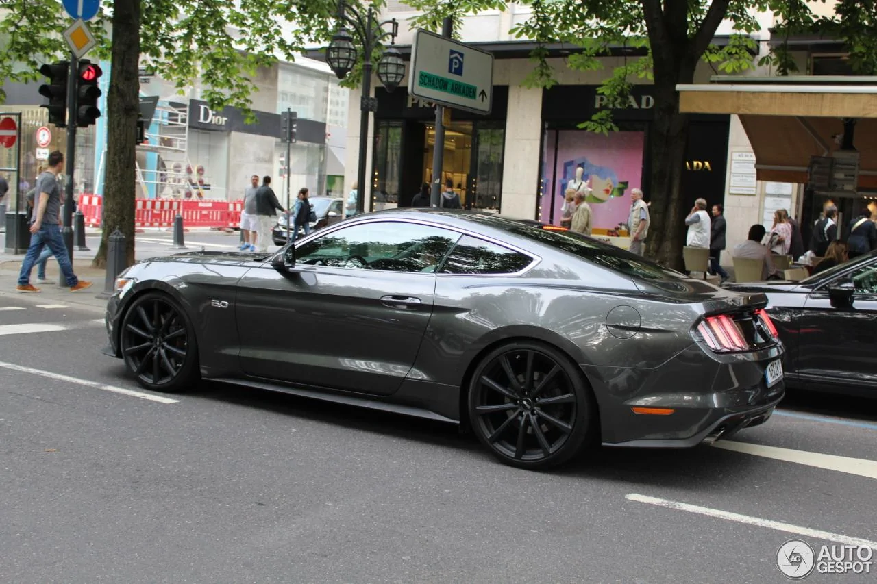 ford-mustang-gt-2015-c897506072016181617_4.webp