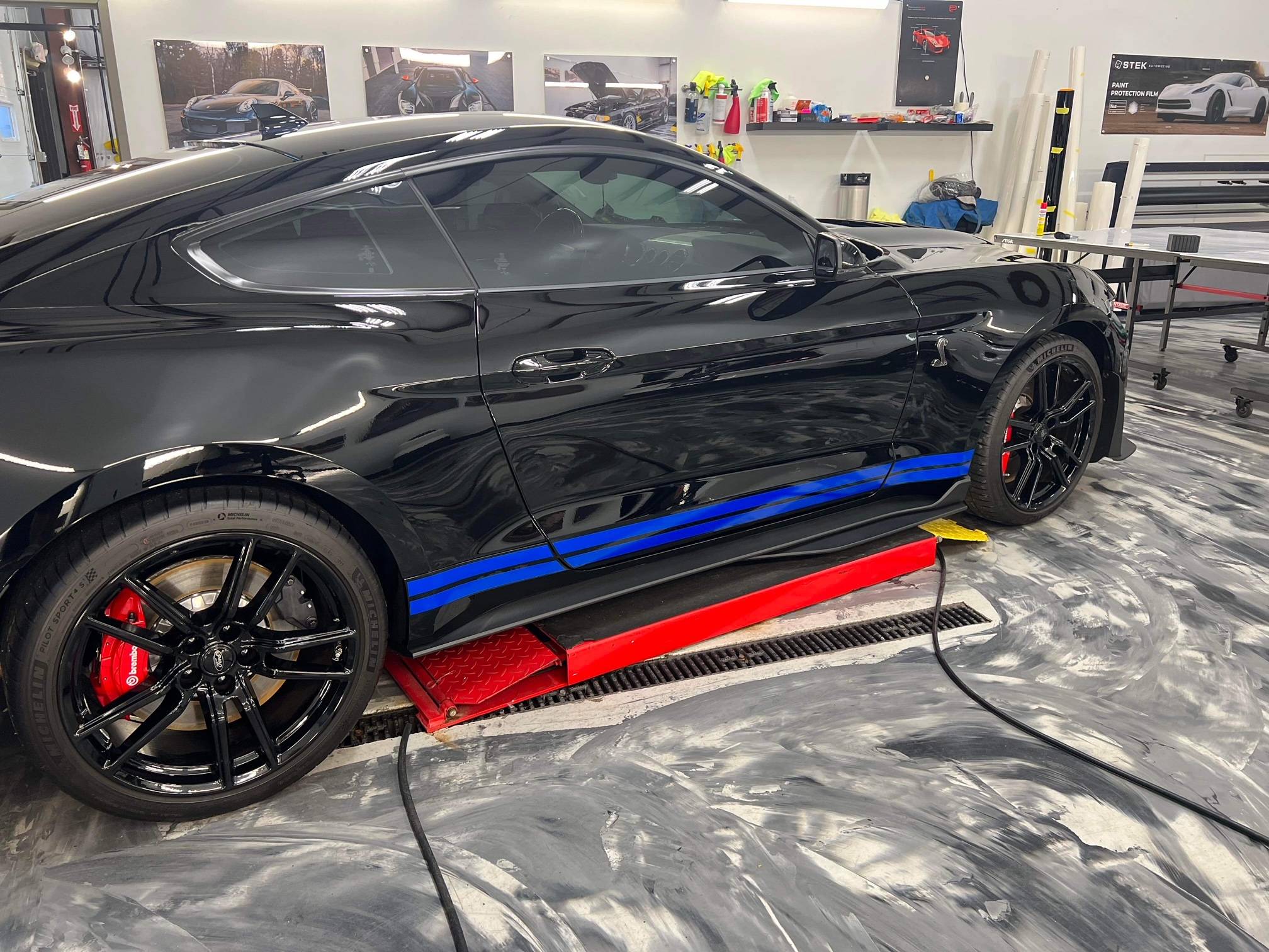 ken-2020-2022-gt500-mustang-dual-full-length-stripes-2.jpeg