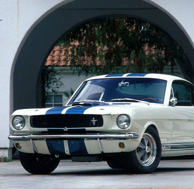 1965-ford-mustang-shelby-gt350-photo-409758-s-986x603.webp