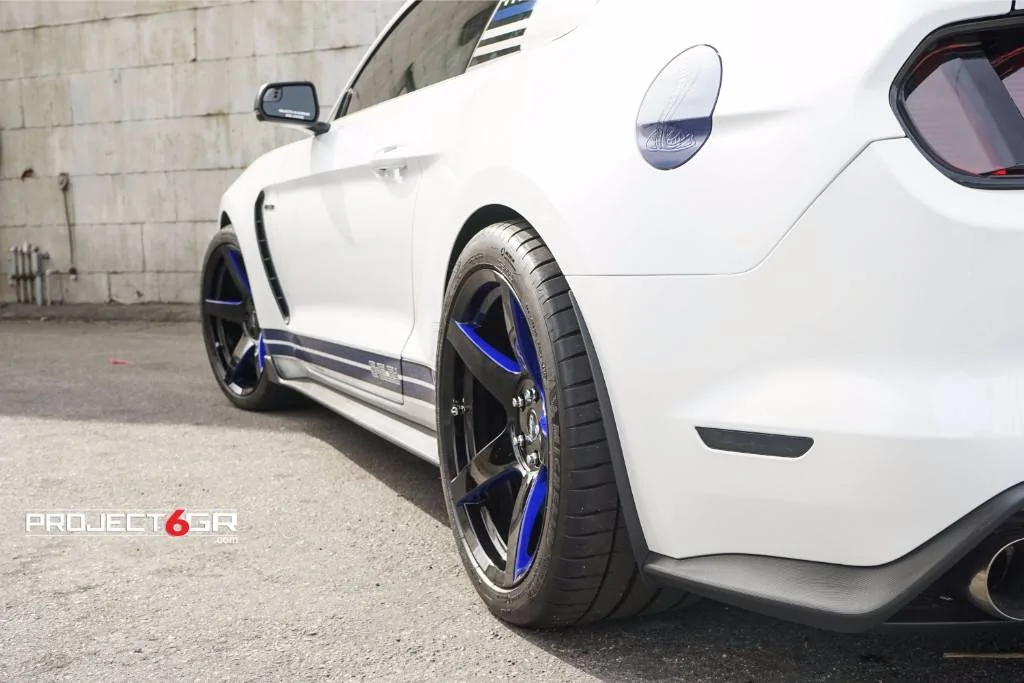 project-6gr-ghost-driven-shelby-gt350-white-blue-color-combo-03 (1).jpg