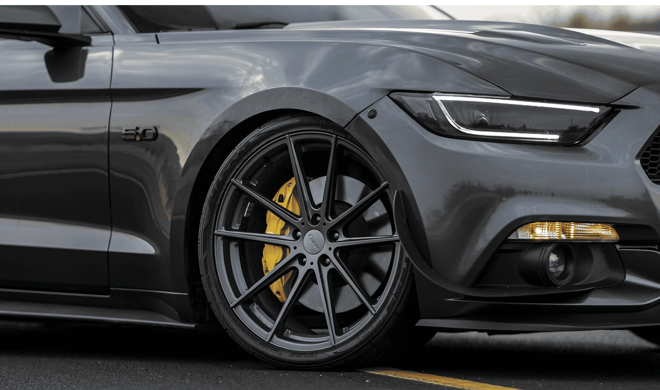 tsw-bathhurst-gloss gunmetal-20x10-20x11-2017 ford mustang 13.webp