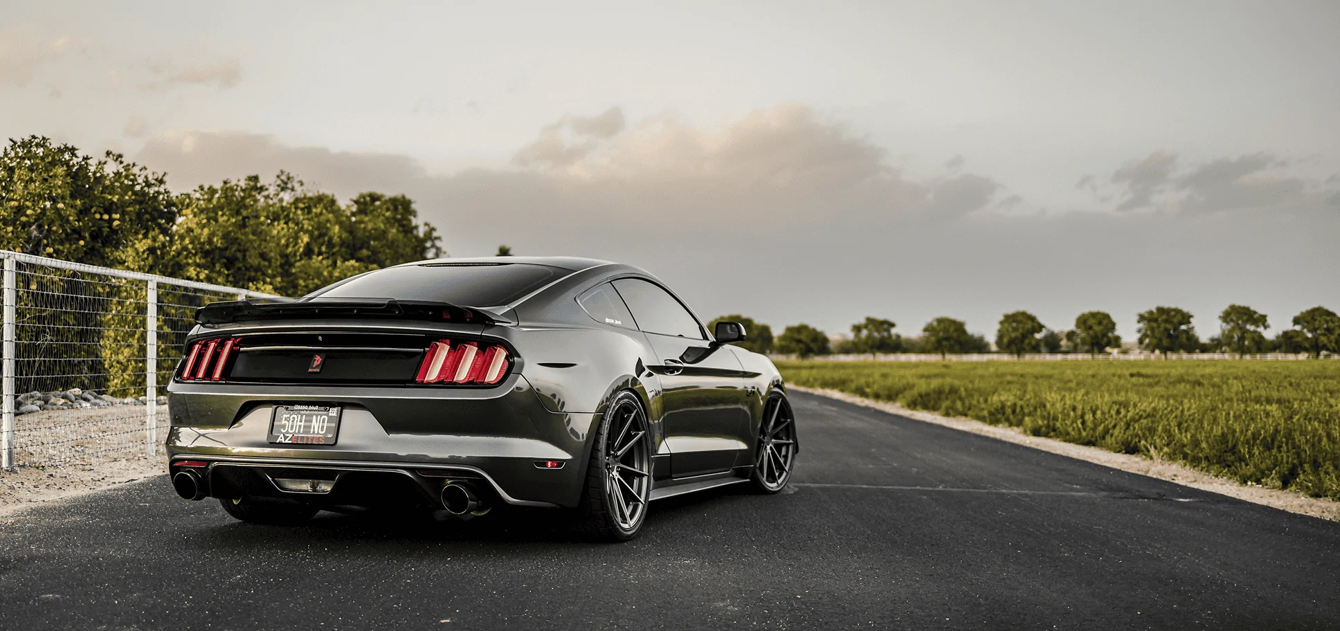 tsw-bathhurst-gloss gunmetal-20x10-20x11-2017 ford mustang 40.webp