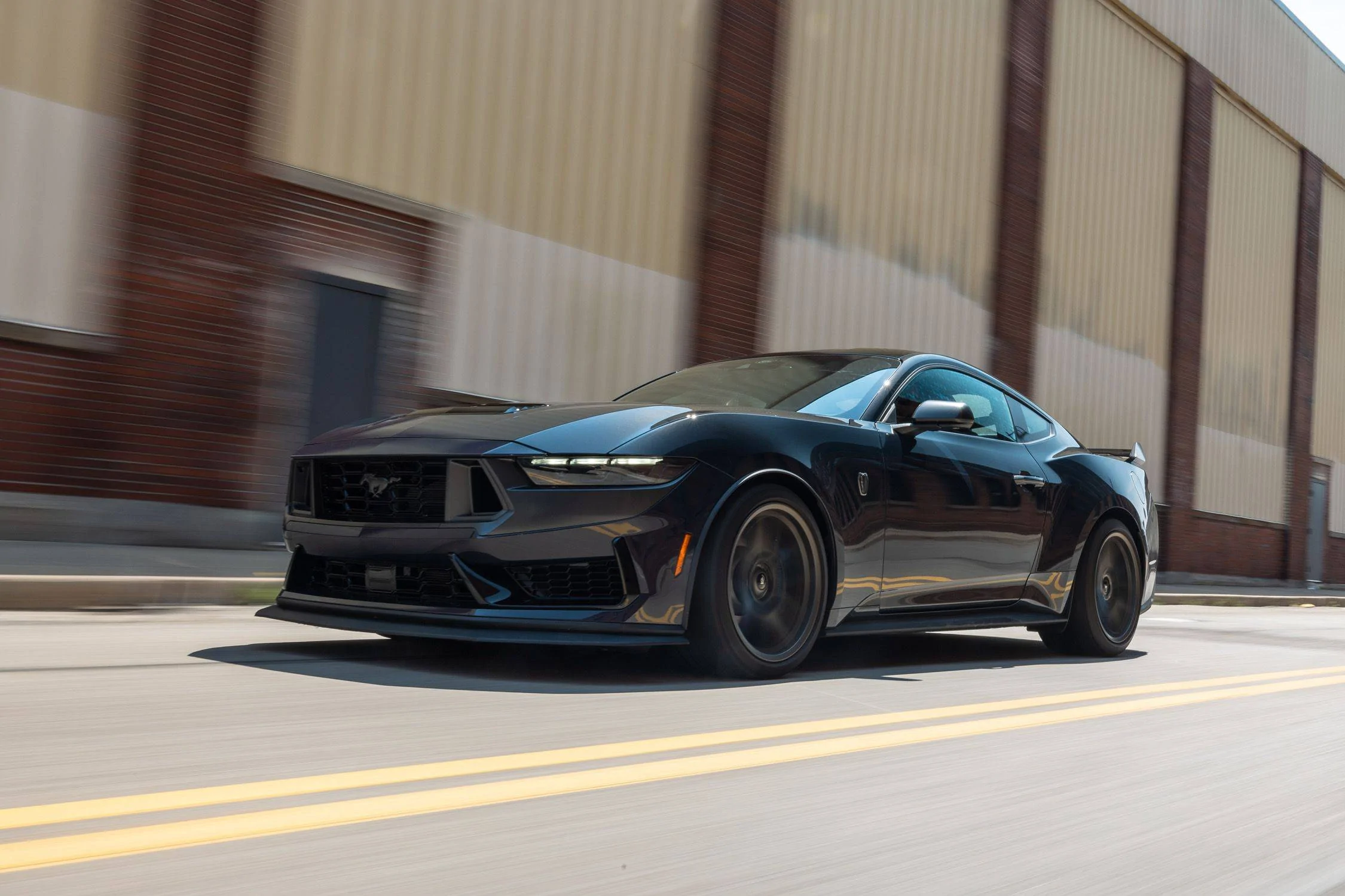 2024-ford-mustang-dark-horse-134-64e76d495cd9d.webp