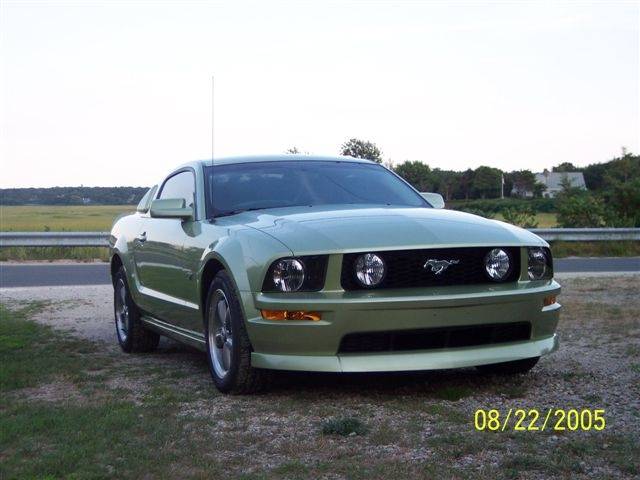 2005 Mustang GT.JPG