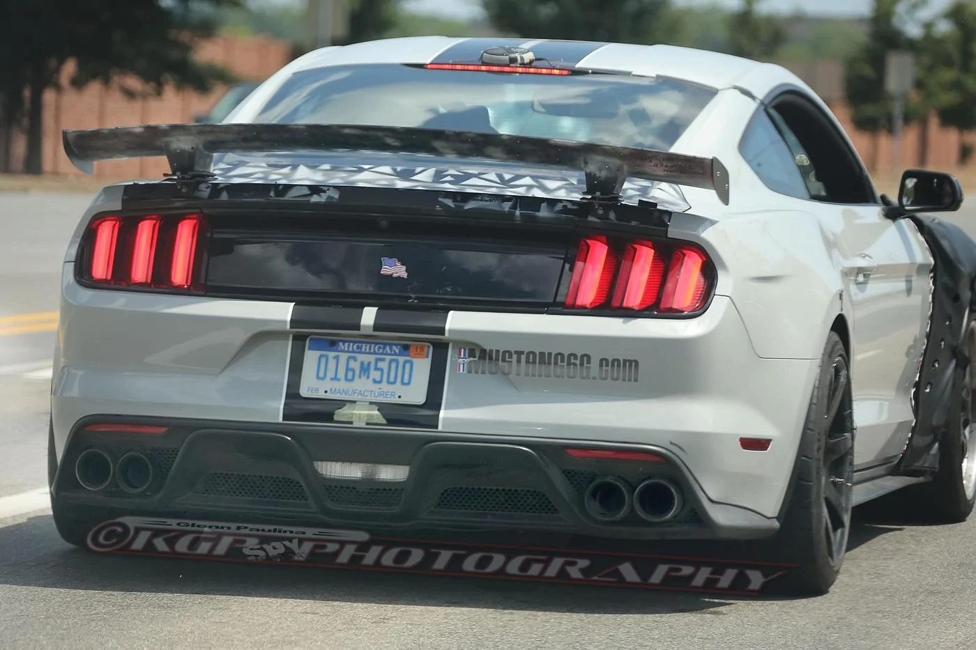 2018-Shelby-GT500-First-Sighting-16.webp