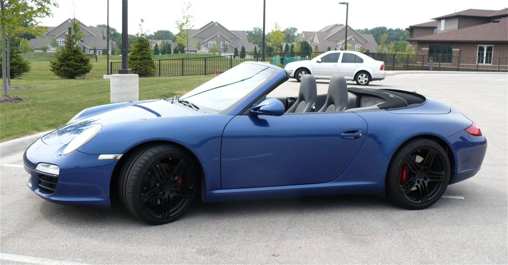 Blue001.jpg