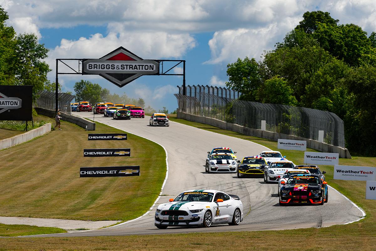 Shelby GT350R-C Road Atlanta-2.jpg