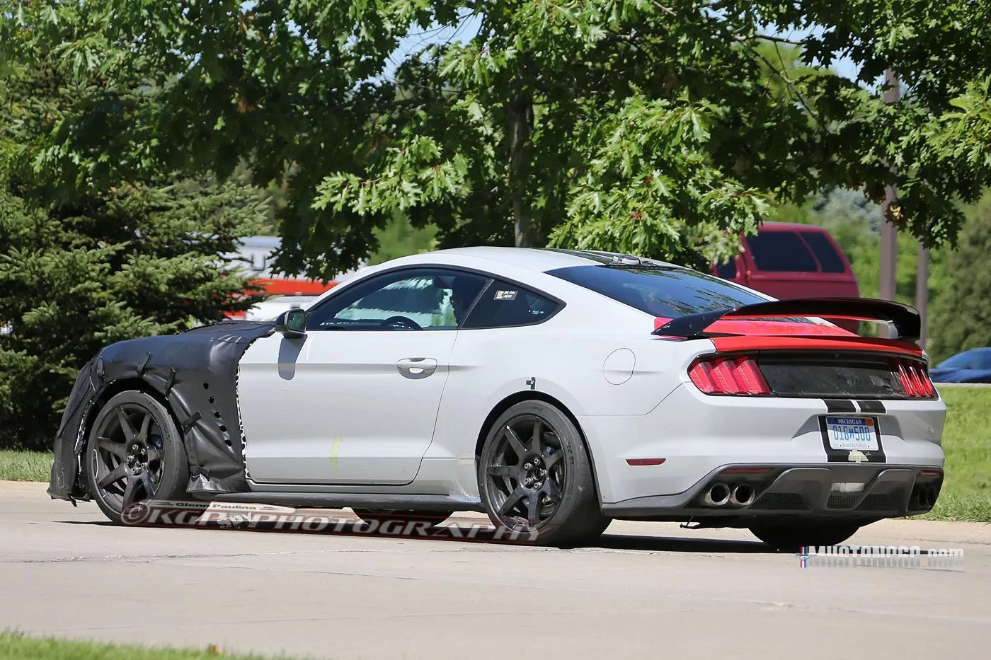 2018 GT500 Mustang Pics & Video-7.webp