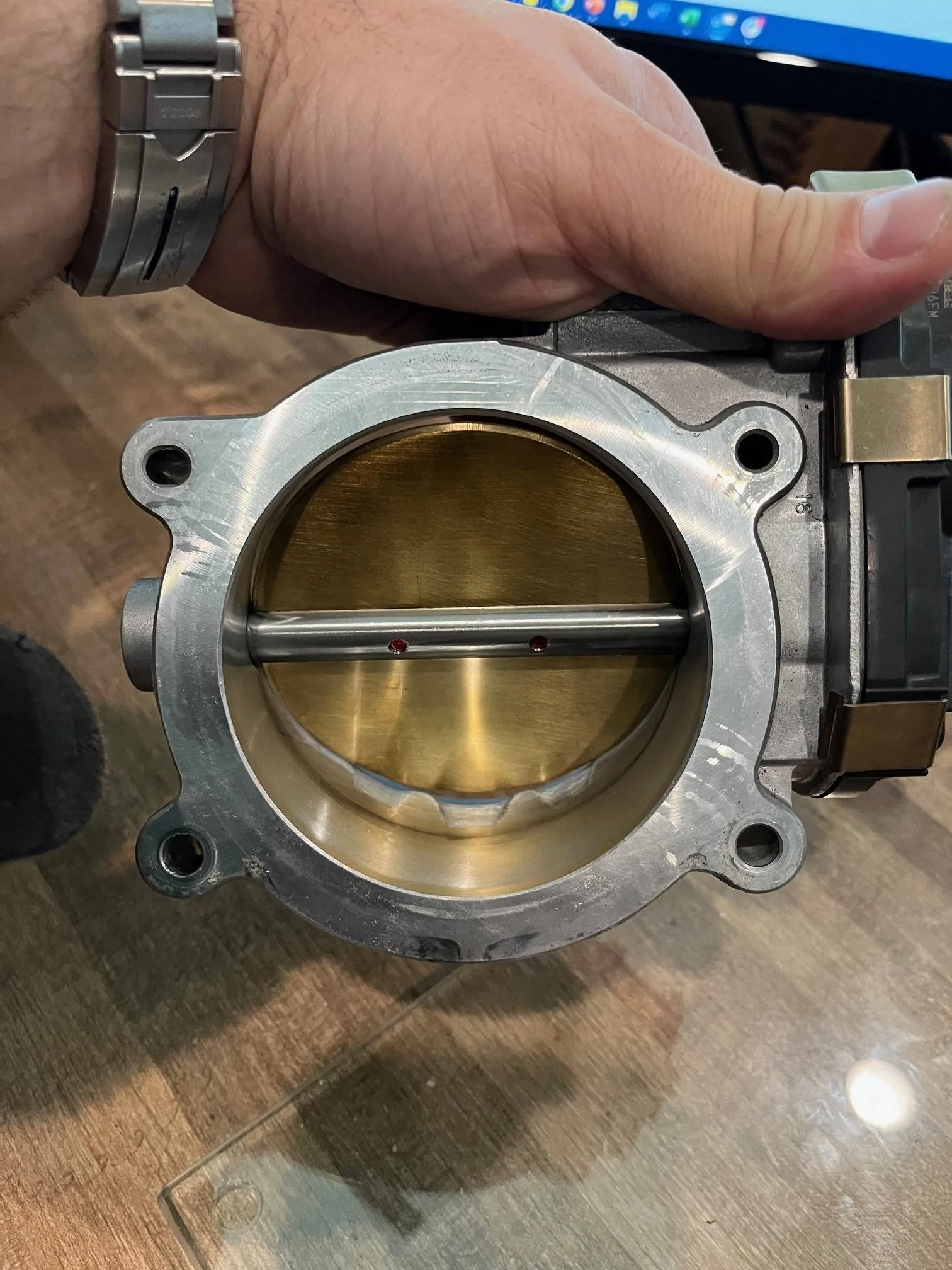 Throttle Body 2.jpg