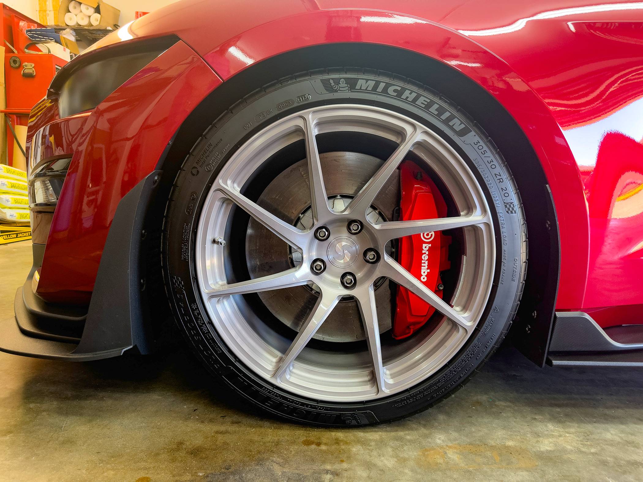 sarah_tire-dressing-buffed_230924.jpg