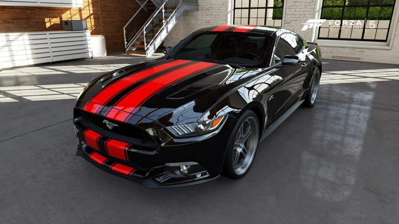 blk w-red stripe 1.webp