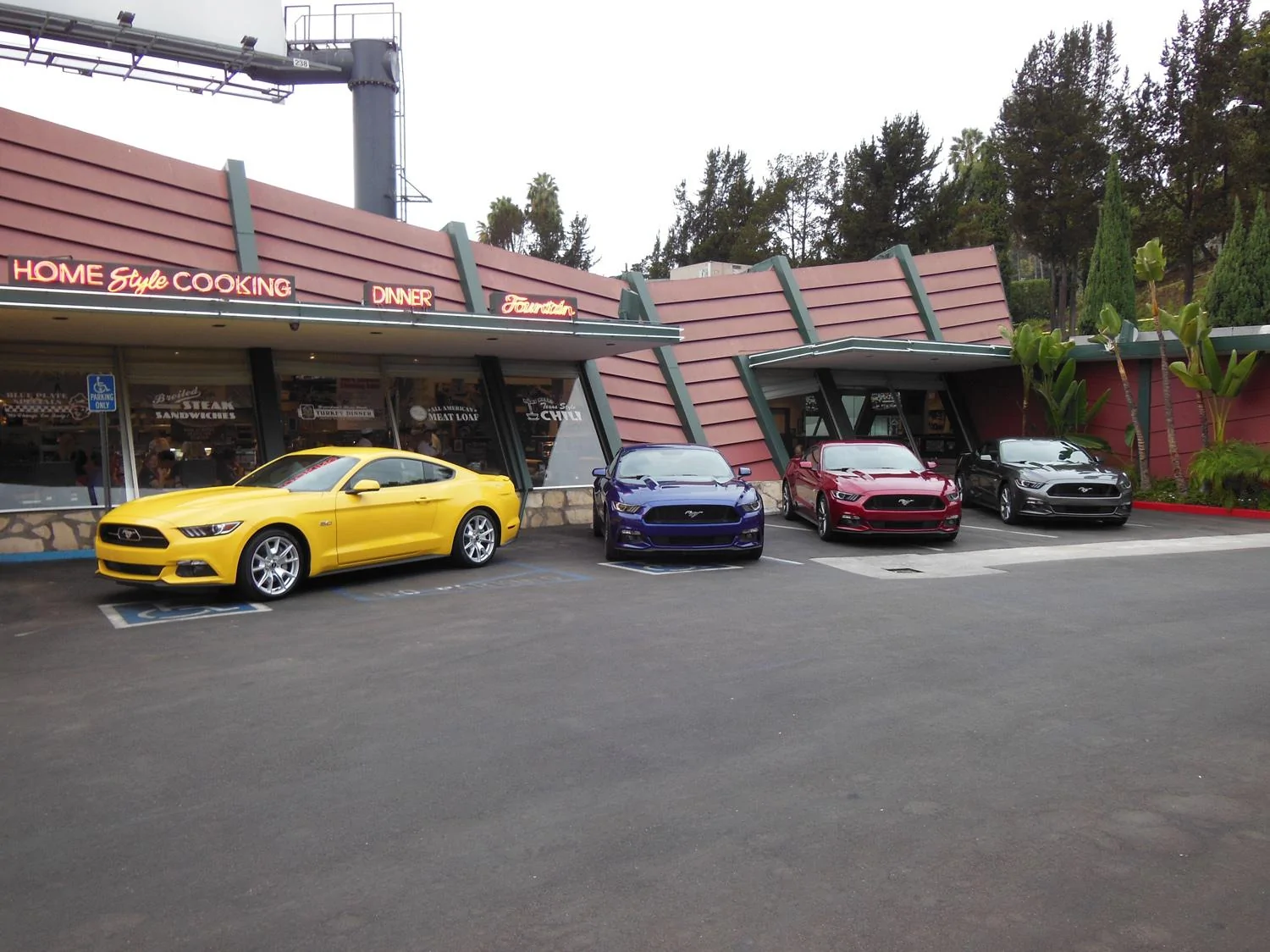 0020-ford-mustang-2015-essai-philippe-lague-californie-021-1.webp