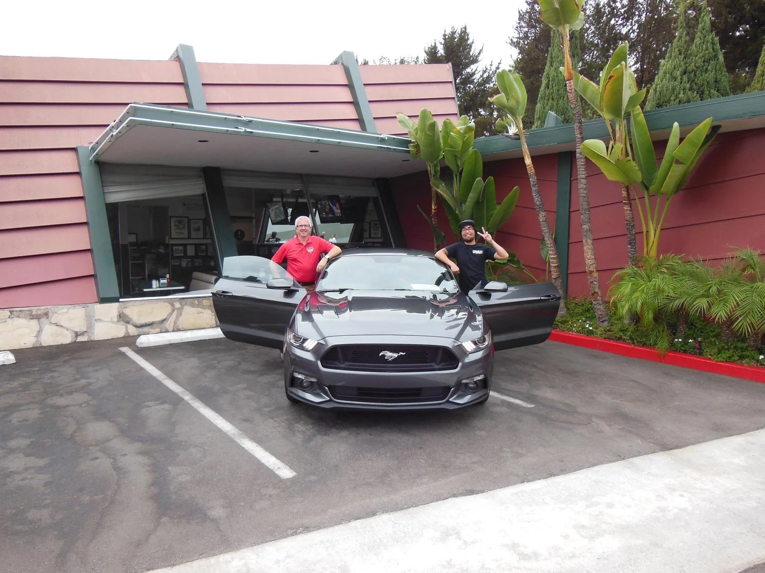 0038-ford-mustang-2015-essai-philippe-lague-californie-047-guys-1.webp