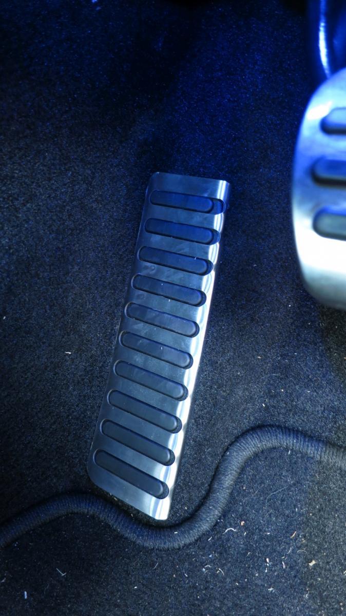 ded pedal  fitted2.jpg