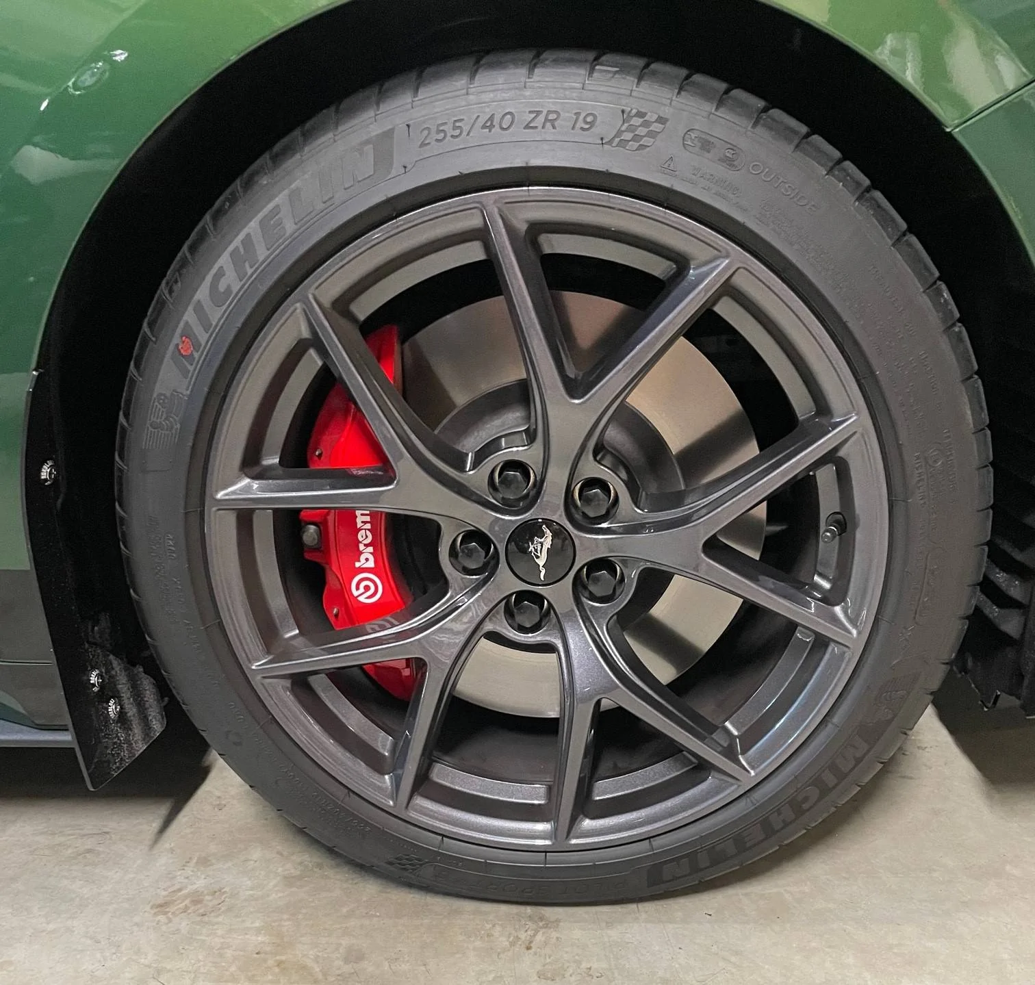 Black Lug Nuts.webp