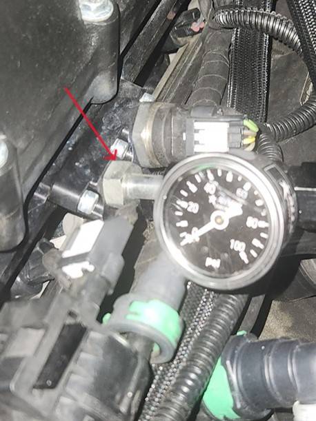 Fuel fitting.jpg