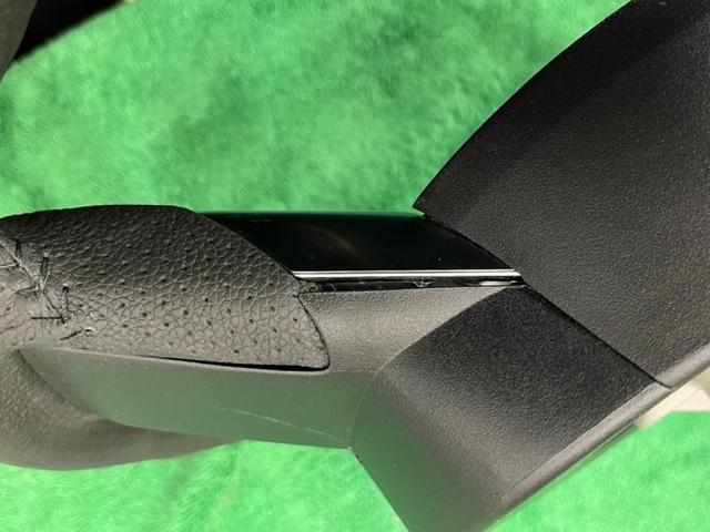 Accelatec Steering Wheel thick leather trim obstruction.jpg