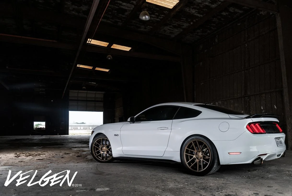 White-S550-Velgen-VMB6-Satin-Bronze-3.webp