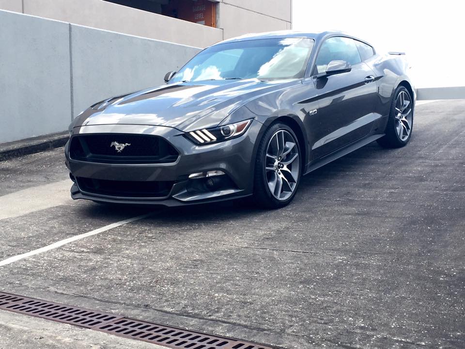 Mustang garage 3.jpg
