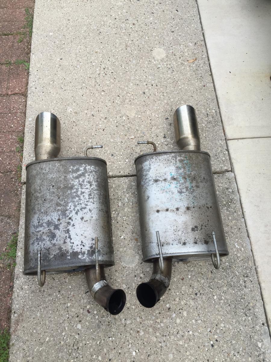 Used GT500 exhaust small.jpg