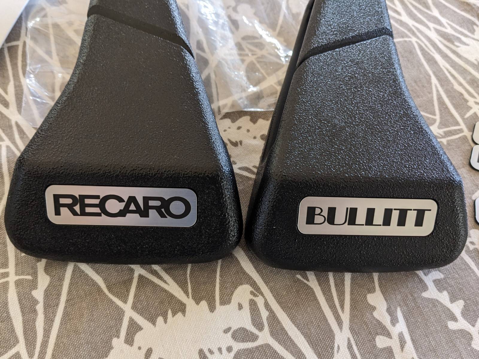Recaro_Gurthalter_3.jpg