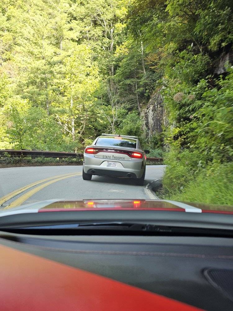 State+Trooper+Escort+on+a+Portion+of+H2y+28.jpg