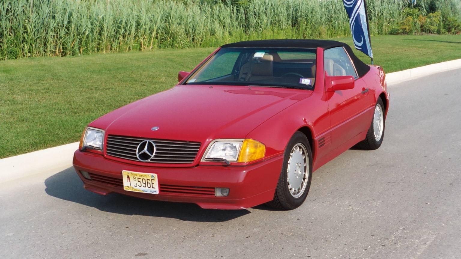 Mercedes front view # 2.JPG