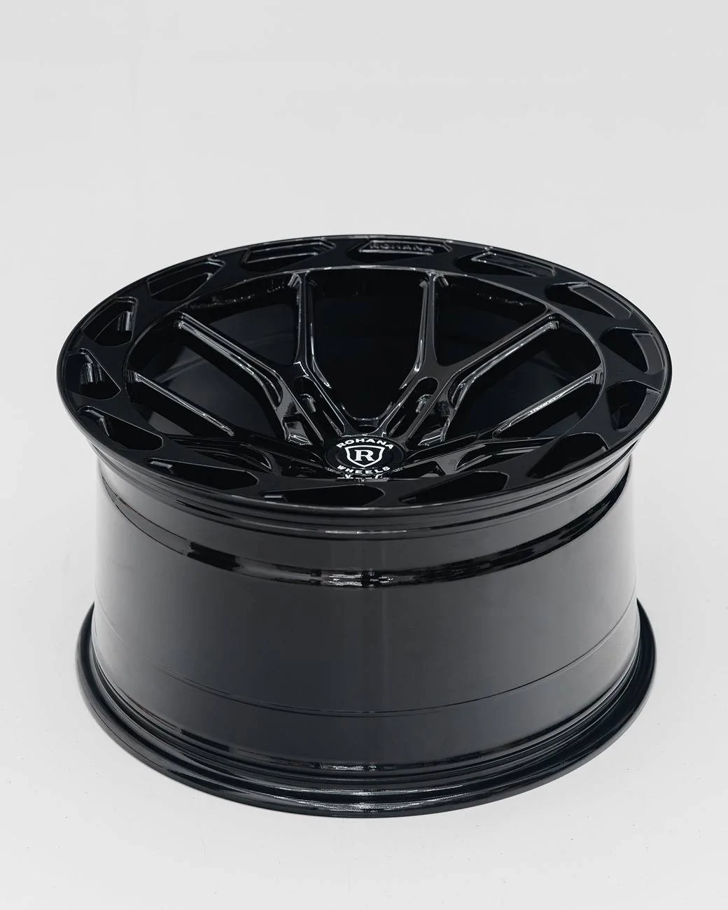 rohana-rfx19-gloss-black-wheels-5.webp