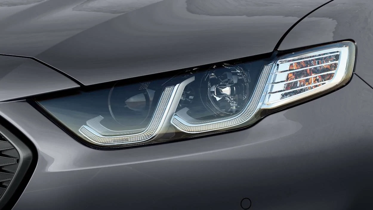 FG-X-FALCON-SPRINT-BLACL-BEZZEL-HEADLAMPS.webp