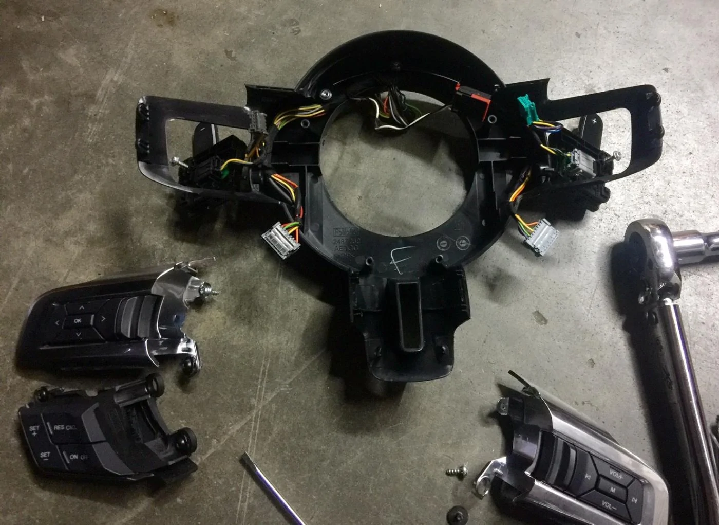 Wheel5 - disassembled - auto back plate.webp